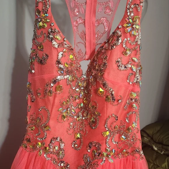 Prom Dress - Picture 2 of 6